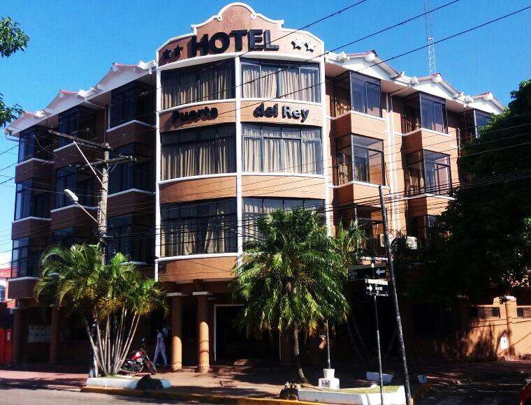 Hotel Puerta Del Rey 산타 크루즈 드 라 시에라 외부 사진